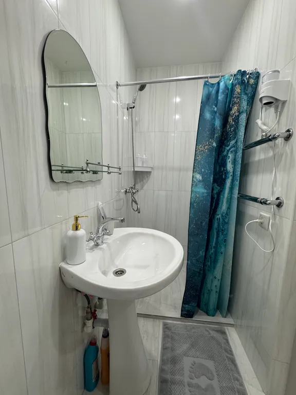 Квартира однокомнатная на улице Теплосерной, 33 м², Пятигорск — ванная комната, фото 2