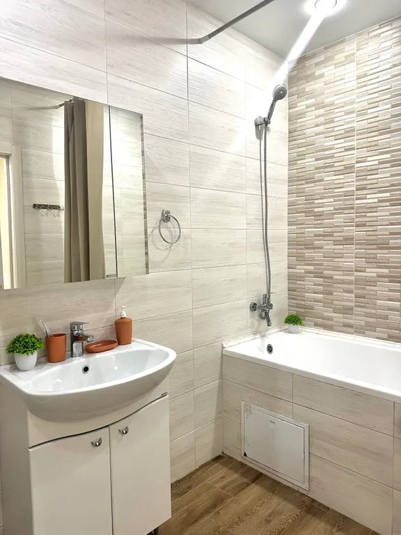 Квартира однокомнатная в Свердловском, 47 м², Иркутск — фото 28