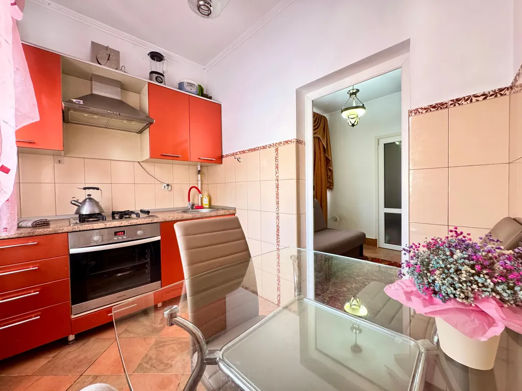 Апартаменты двухкомнатные на проспекте Кирова, 38 м², Пятигорск — кухня, фото 2