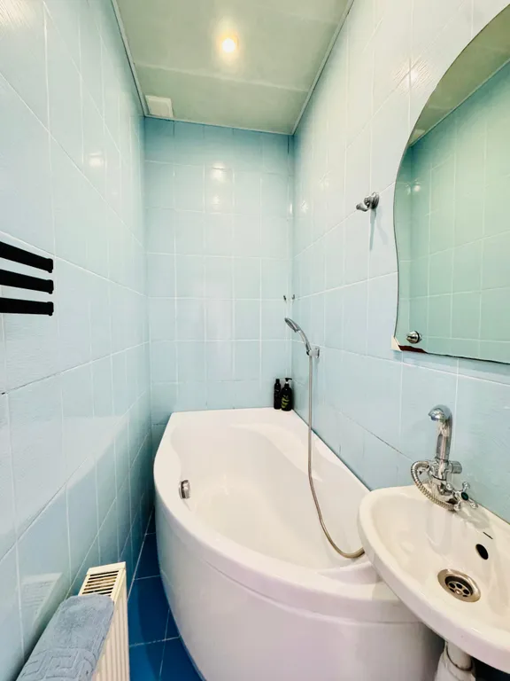 Апартаменты двухкомнатные на проспекте Кирова, 38 м², Пятигорск — ванная комната
