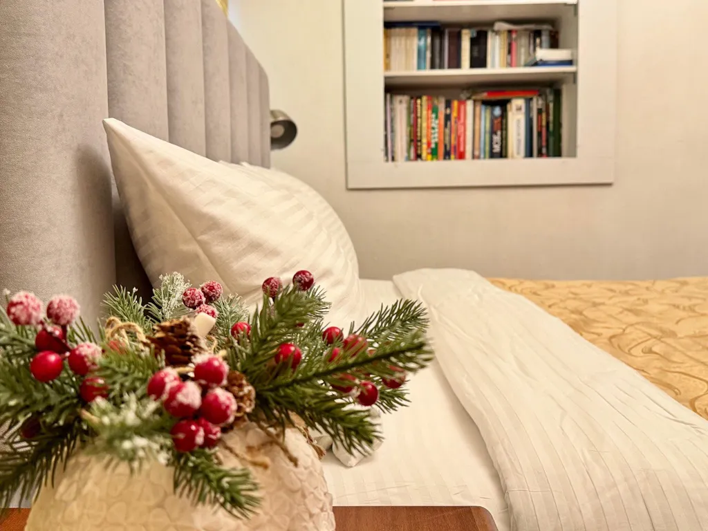 Апартаменты двухкомнатные на проспекте Кирова, 38 м², Пятигорск — спальня, фото 5