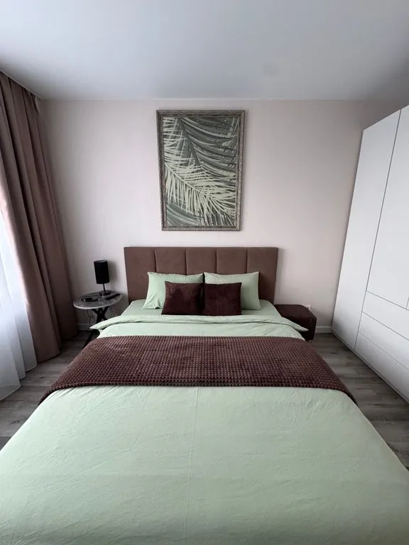 Апартаменты ЛАФА4 семейная с лоджией для 1-4 человек +  ребенок.