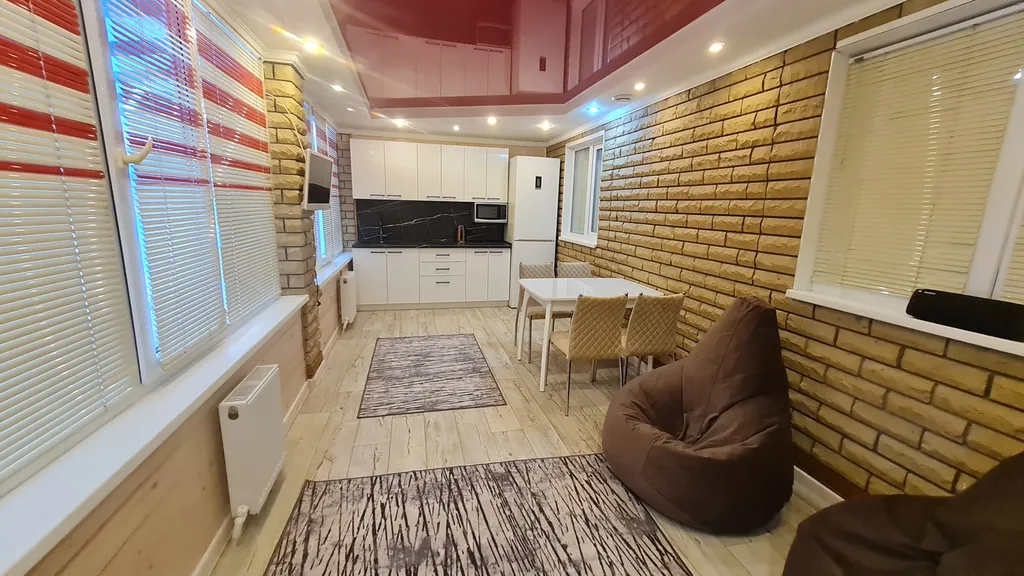 Домик в городе