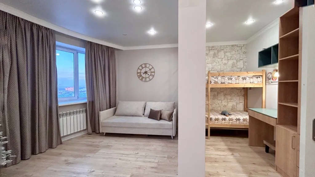 Квартира двухкомнатная у Российской, в Октябрьском, 53 м², Самара — спальня, фото 9