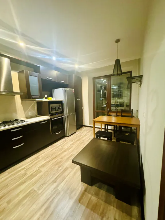Квартира двухкомнатная у Горьковской, в Кузнечихе, 72 м², Нижний Новгород — кухня