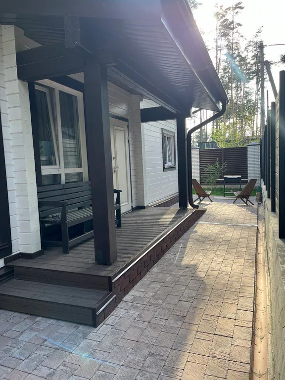 Коттедж 4-местный на шоссе Дачном, 31 м², Новосибирск — двор, фото 4