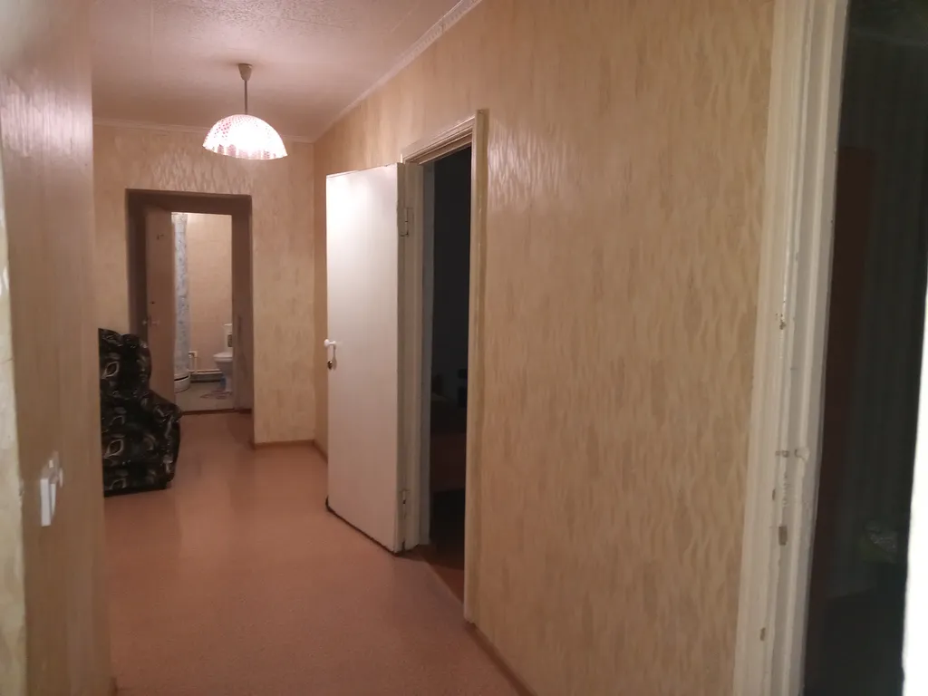Квартира трёхкомнатная на улице Дзержинского, 82 м², Емва — фото 13