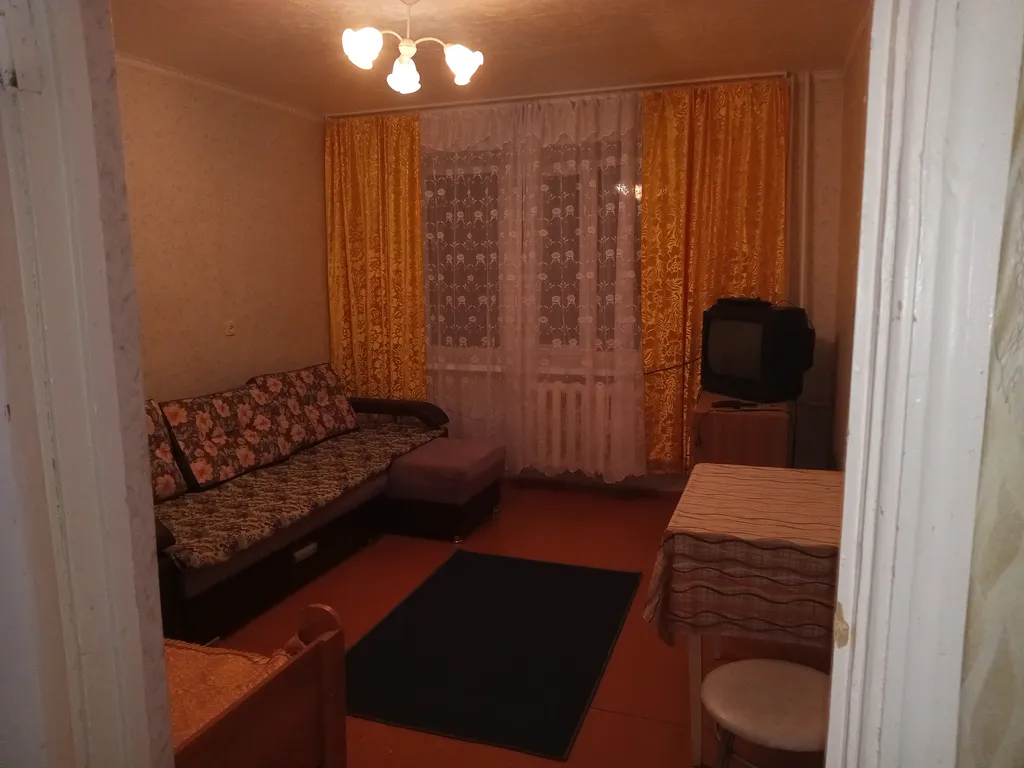 Квартира трёхкомнатная на улице Дзержинского, 82 м², Емва — спальня, фото 4