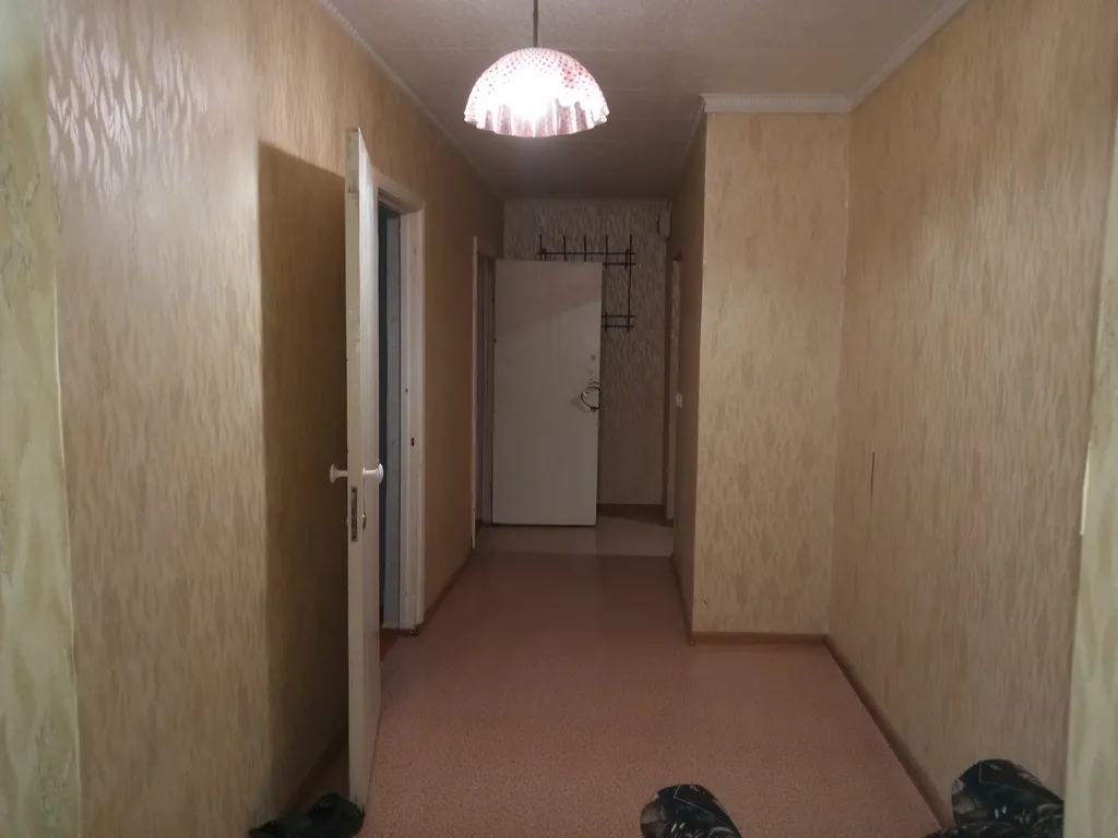 Квартира трёхкомнатная на улице Дзержинского, 82 м², Емва — фото 14