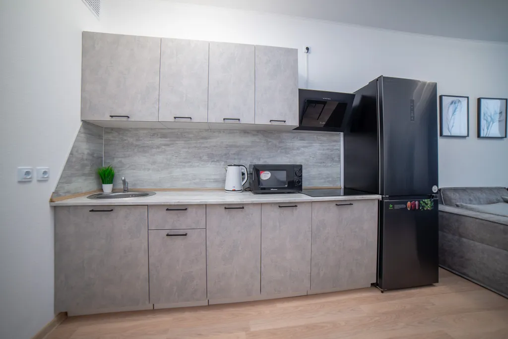 Квартира однокомнатная в Кировском, 44 м², Екатеринбург — кухня, фото 2