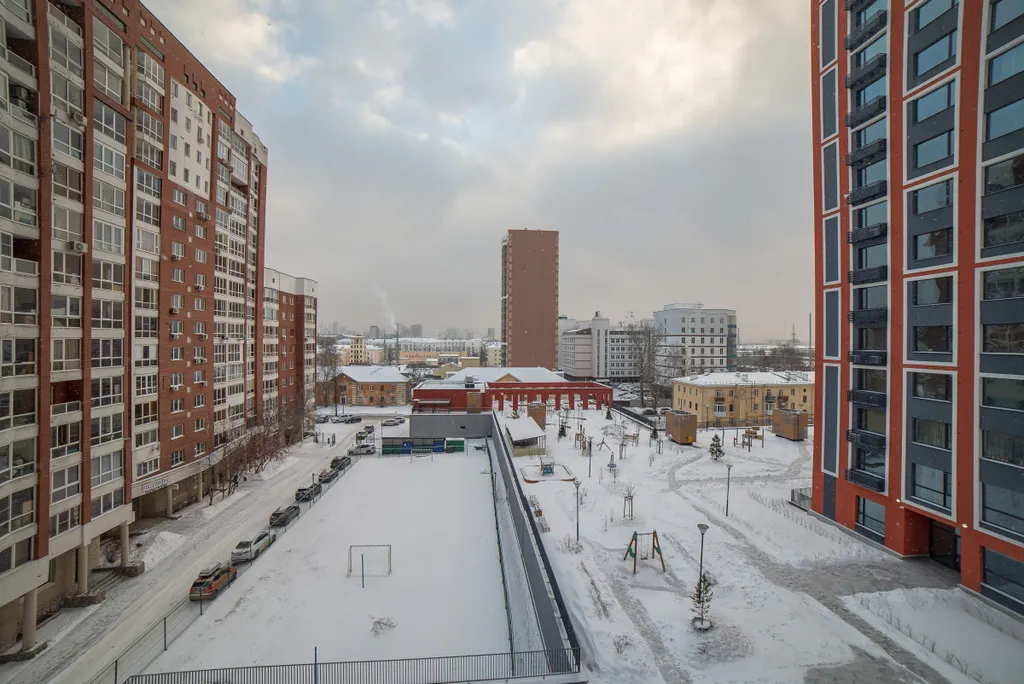 Квартира однокомнатная в Кировском, 44 м², Екатеринбург — вид из окна, фото 3