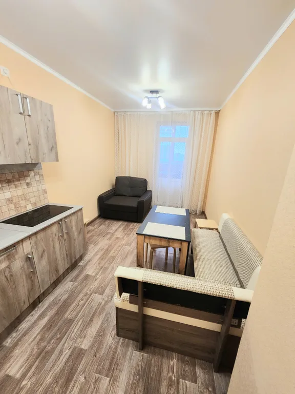 Квартира однокомнатная на бульваре Комарова, 40 м², Ростов-на-Дону — кухня, фото 3