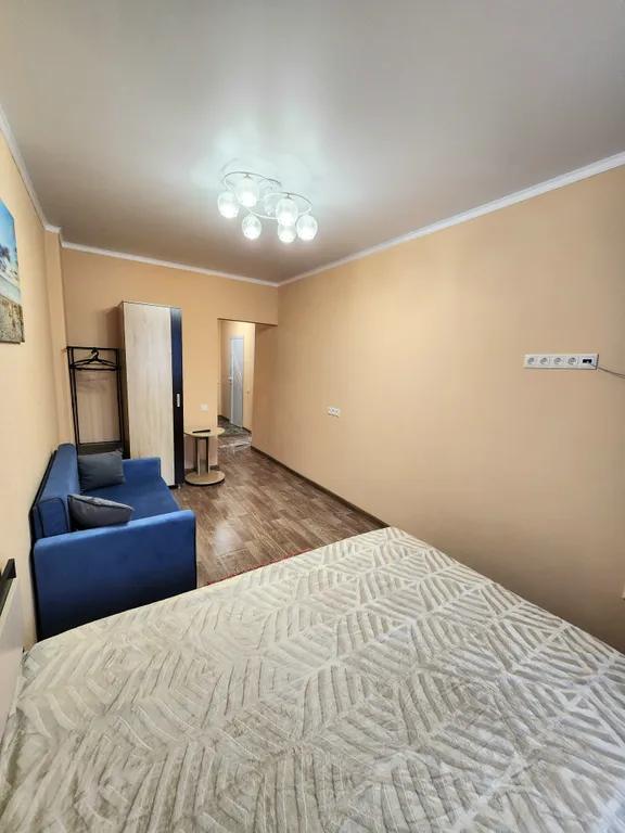 Квартира однокомнатная на бульваре Комарова, 40 м², Ростов-на-Дону — спальня, фото 2