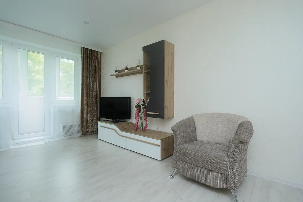 Квартира трёхкомнатная в Ленинградском, 60 м², Калининград — фото 10