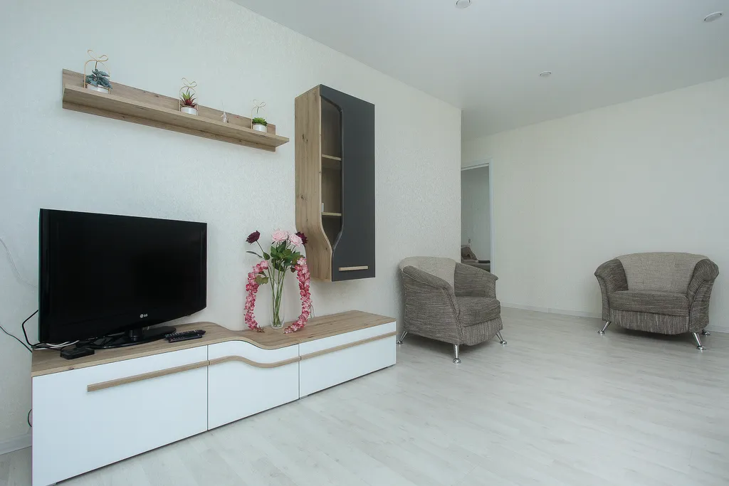 Квартира трёхкомнатная в Ленинградском, 60 м², Калининград — фото 13