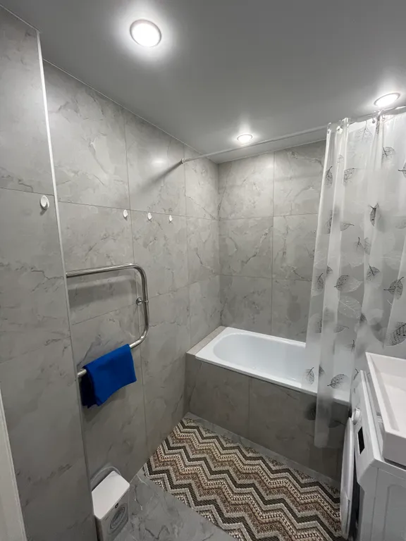 Квартира двухкомнатная на улице Симанина, 59 м², Дивеево — ванная комната, фото 2