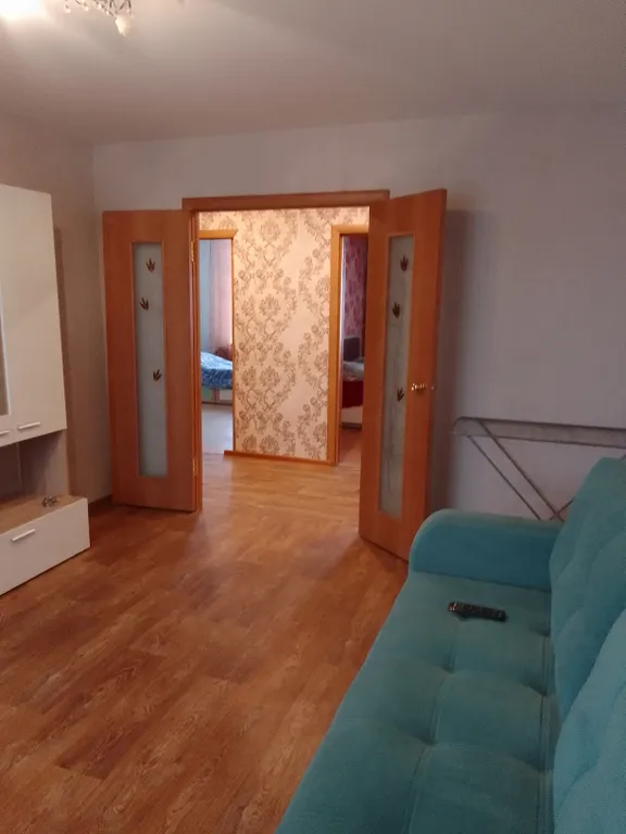 Квартира трёхкомнатная на улице Курчатова, 60 м², Саров — спальня, фото 5
