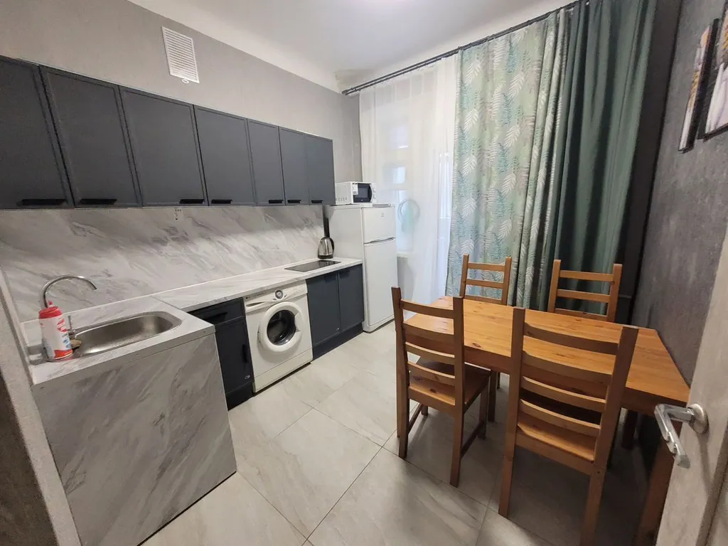 Квартира двухкомнатная на улице Военном городоке, 60 м², Солнечногорск — фото 11