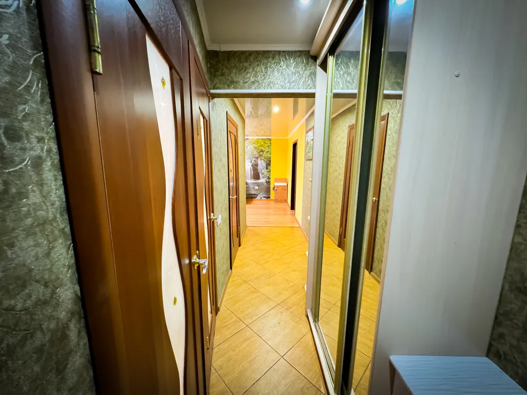 Квартира трёхкомнатная на проспекте 50 лет Октября, 70 м², Сызрань — фото 21