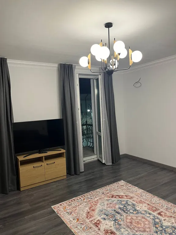 Квартира двухкомнатная в Ленинском, 62 м², Севастополь — фото 11