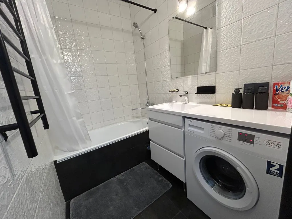 Квартира двухкомнатная в Ленинском, 62 м², Севастополь — фото 22