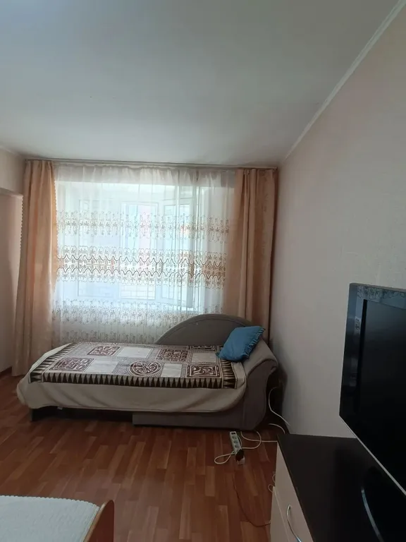 Квартира однокомнатная на улице Федора Гладкова, 45 м², Чебоксары — фото 6