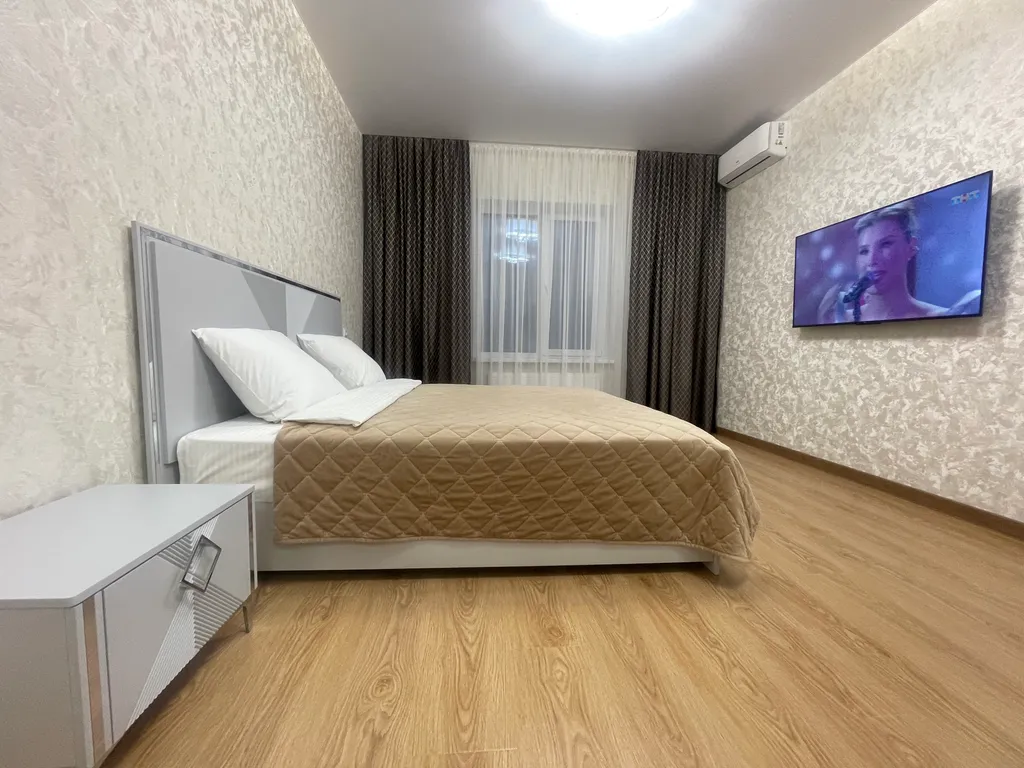 Квартира двухкомнатная на улице Луначарского, 78 м², Ессентуки — фото 17