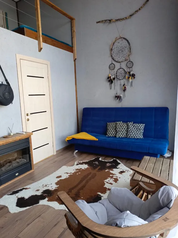 Дом студия в панорамными окнами в Rabbit hole