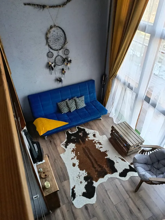 Дом студия в панорамными окнами в Rabbit hole