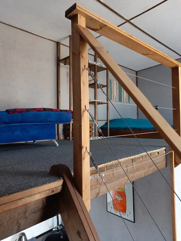 Дом студия в панорамными окнами в Rabbit hole