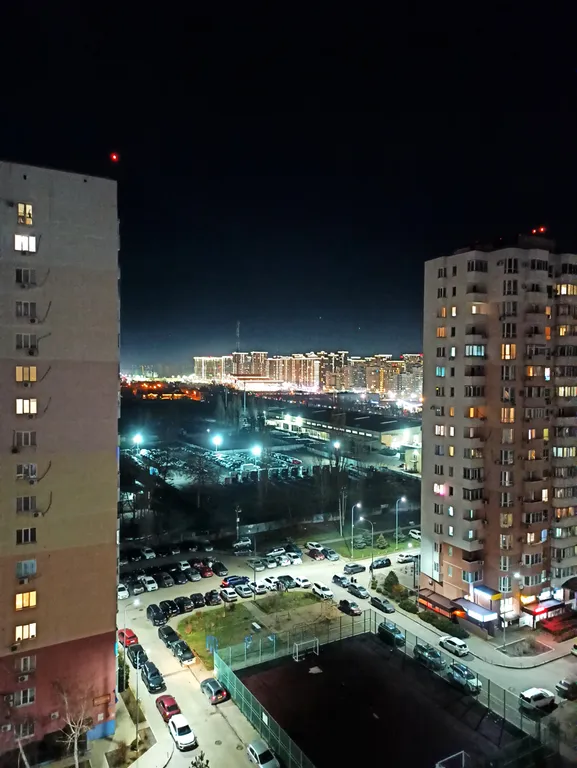 Квартира однокомнатная на улице Александра Покрышкина, 48 м², Краснодар — вид из окна, фото 2