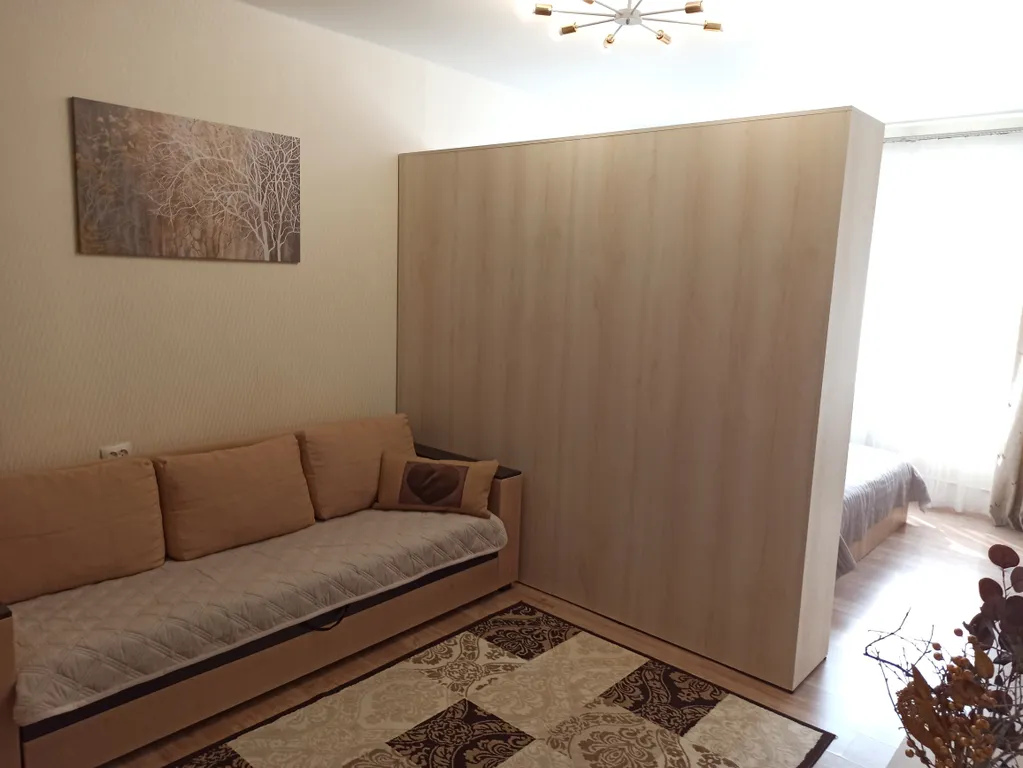 Квартира однокомнатная на улице Александра Покрышкина, 48 м², Краснодар — спальня, фото 5