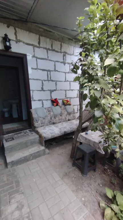Студия однокомнатная на улице Греческой, 30 м², Таганрог — двор, фото 2