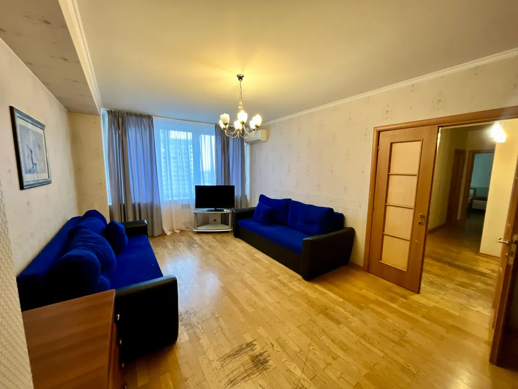 Квартира трёхкомнатная у Арбатской, в Арбате, 75 м², Москва — спальня, фото 3