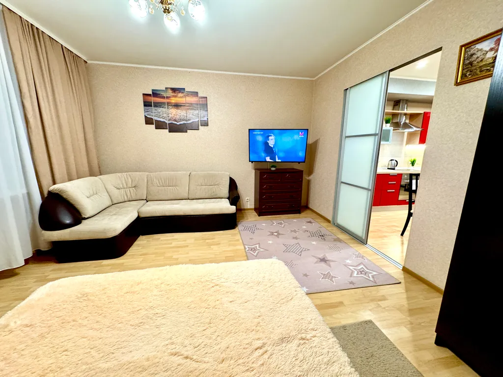 Квартира двухкомнатная в Советском, 60 м², Самара — фото 13