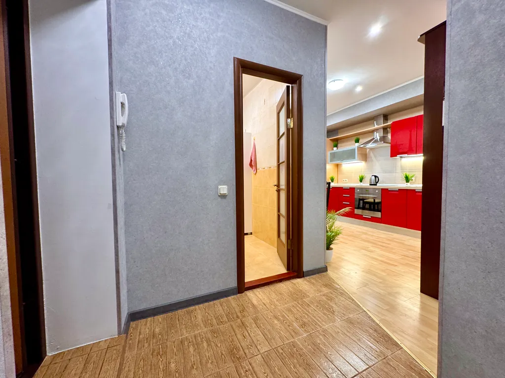 Квартира двухкомнатная в Советском, 60 м², Самара — фото 32