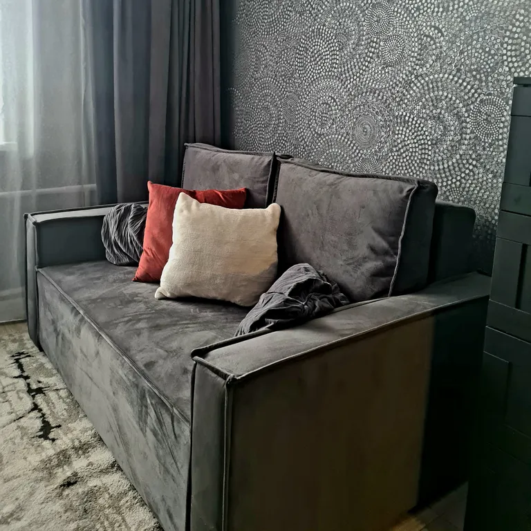 Квартира однокомнатная в Октябрьском, 47 м², Иркутск — спальня, фото 10