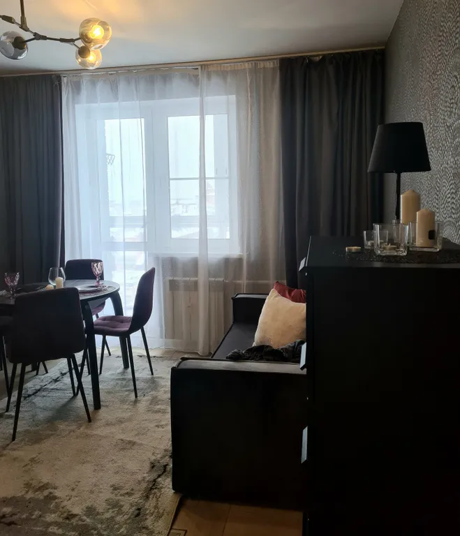 Квартира однокомнатная в Октябрьском, 47 м², Иркутск — спальня, фото 13