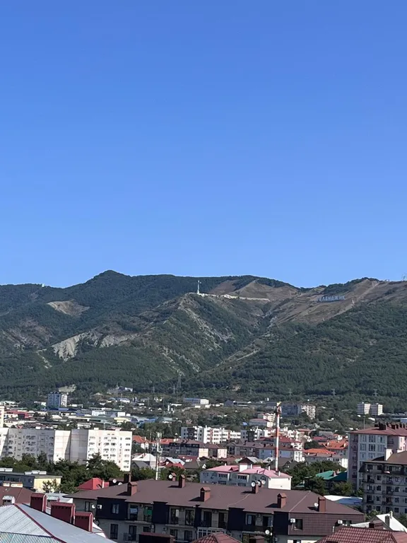 Квартира однокомнатная на улице Айвазовского, 42 м², Геленджик — фото 4