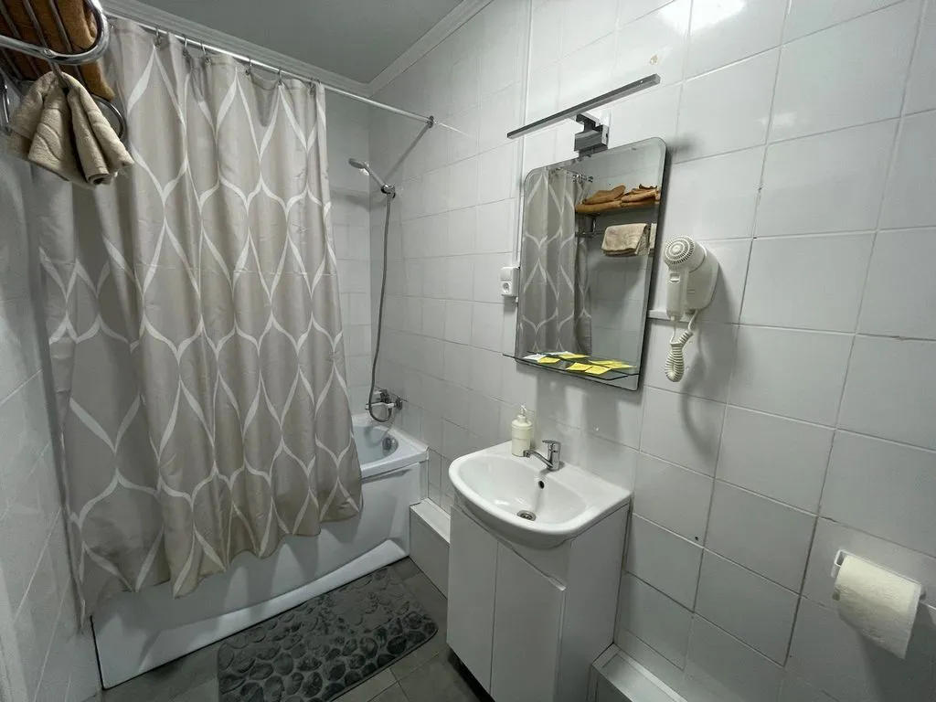 Двухместный номер с 2 отдельными кроватями Двухместный стандартный номер с раздельными односпальными кроватями