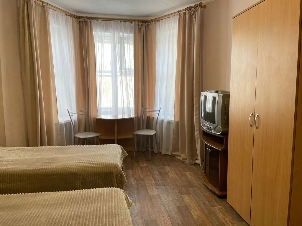 Трёхместный номер номер категории эконом, раздельные кровати