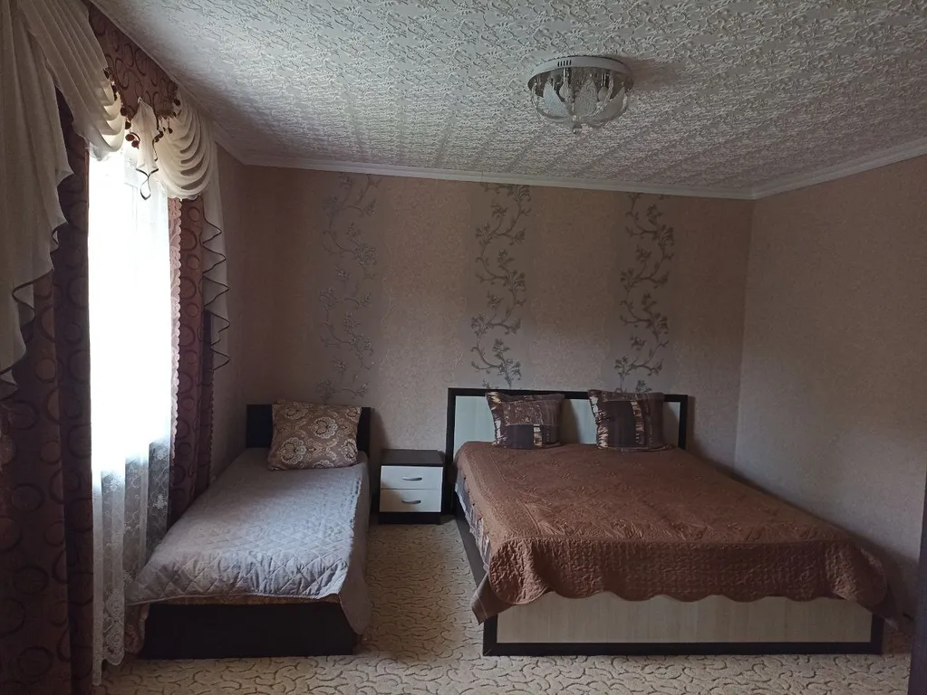 Дом на троих