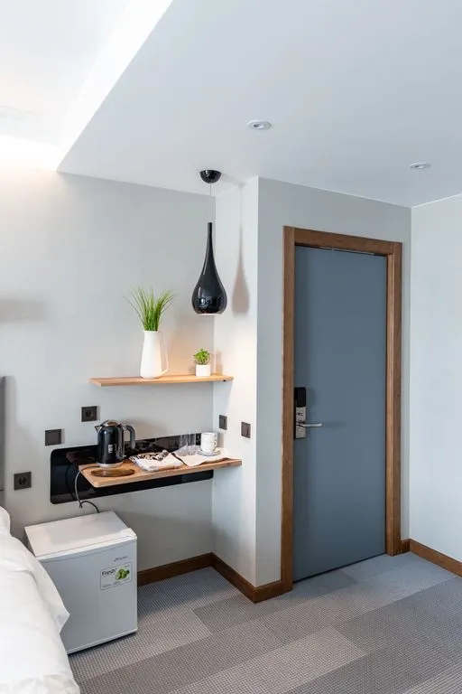 Двухместный номер с 1 двуспальной или 2мя односпальными кроватями