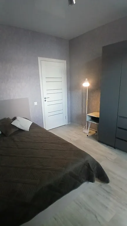 Квартира однокомнатная на улице Невской, 40 м², Тюмень — спальня, фото 6