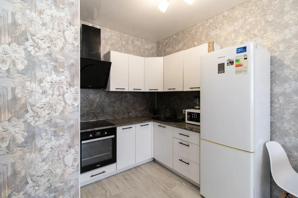Квартира однокомнатная на улице Невской, 40 м², Тюмень — кухня, фото 3
