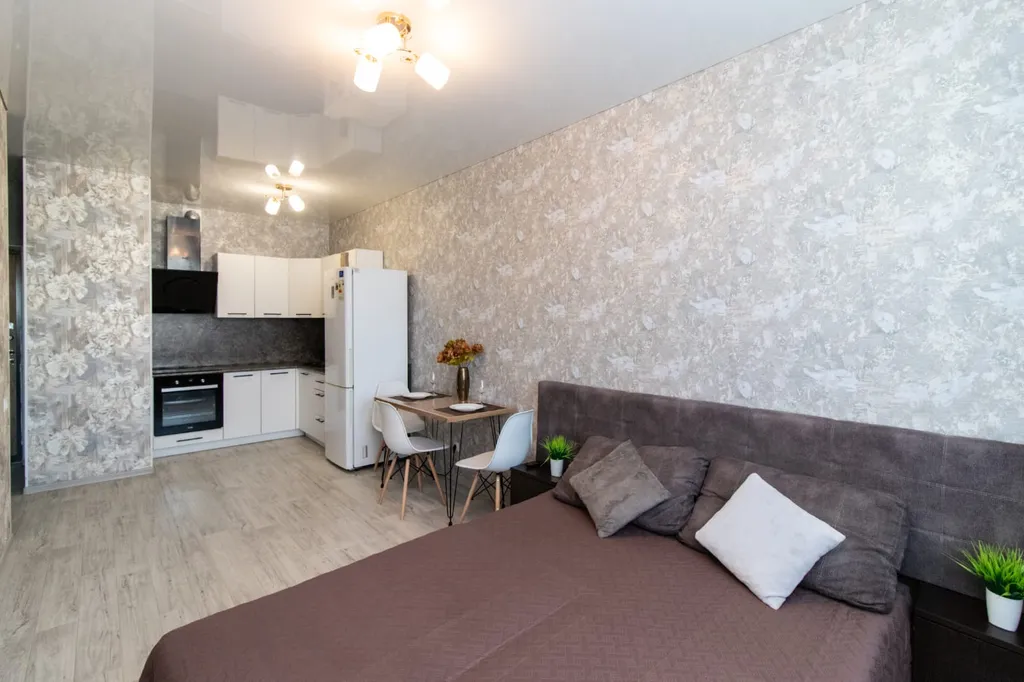 Квартира однокомнатная на улице Невской, 40 м², Тюмень — спальня