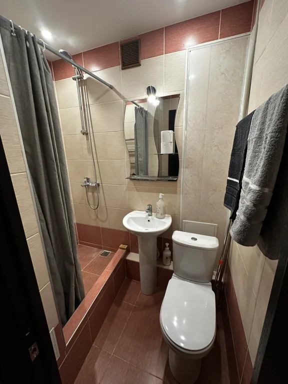 Квартира двухкомнатная у Горьковской, в Печёрах, 45 м², Нижний Новгород — ванная комната