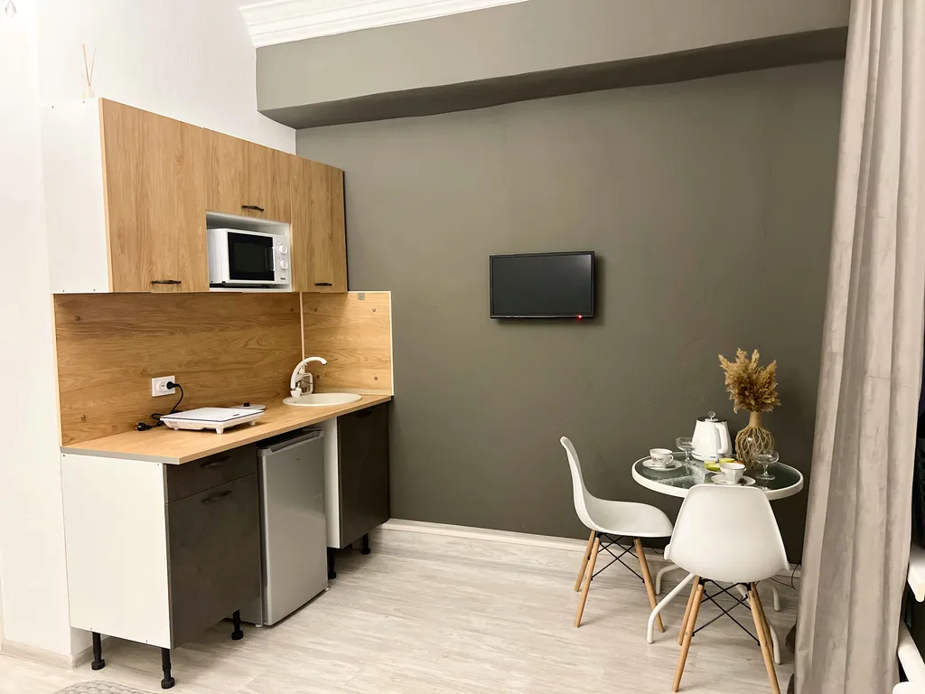Студия однокомнатная на улице Большой Санкт-Петербургской, 24 м², Великий Новгород — кухня