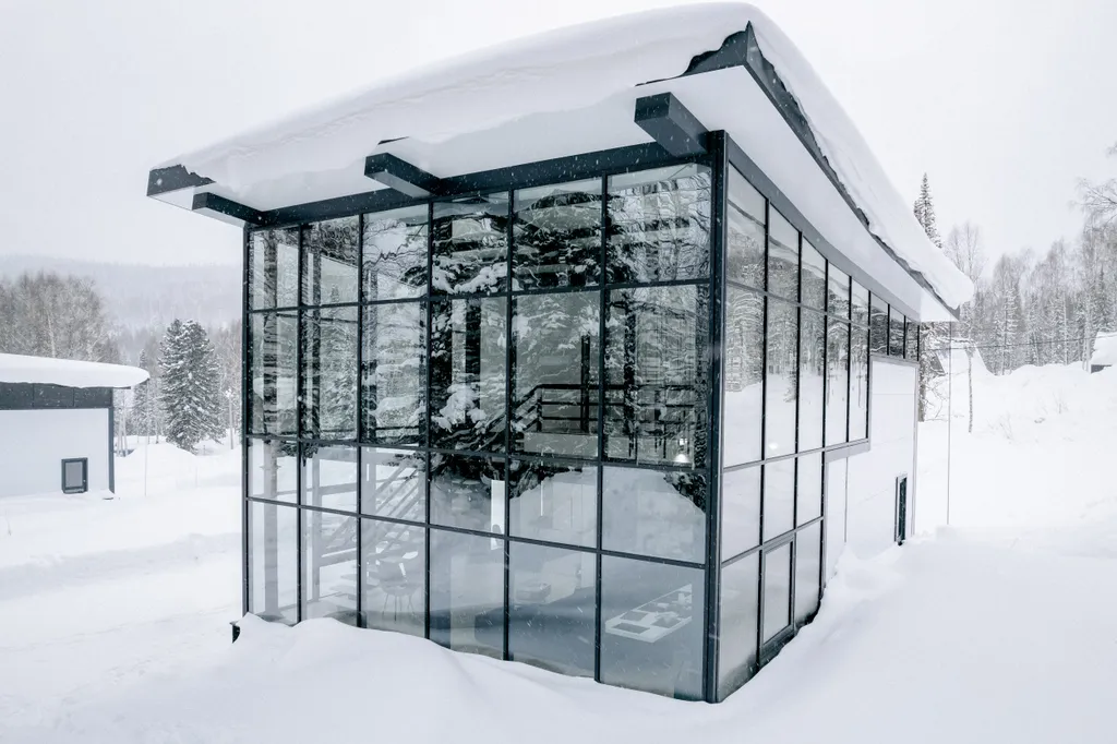 Коттедж 12-местный на улице Янтарной, 148 м², Шерегеш — двор, фото 5