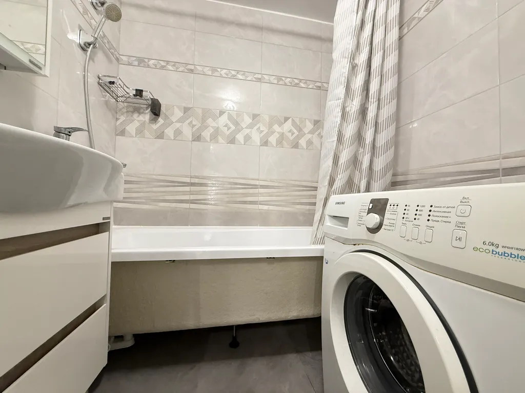 Квартира двухкомнатная в Гагаринском, 50 м², Севастополь — фото 21